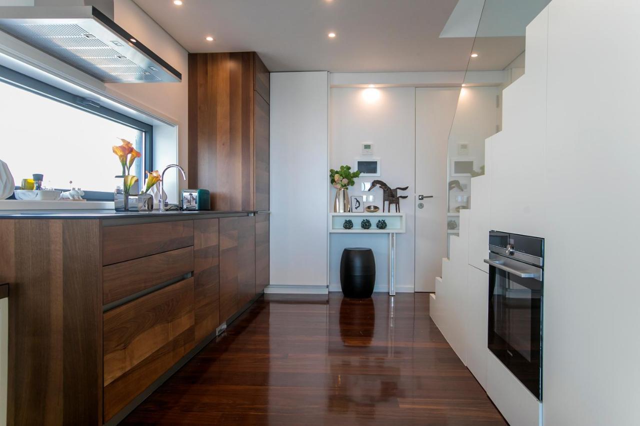 Lovelystay - Luxury 2Br Duplex Apartment In Foz Porto Exterior photo