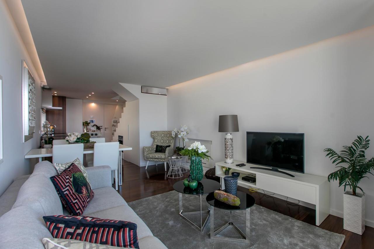 Lovelystay - Luxury 2Br Duplex Apartment In Foz Porto Exterior photo